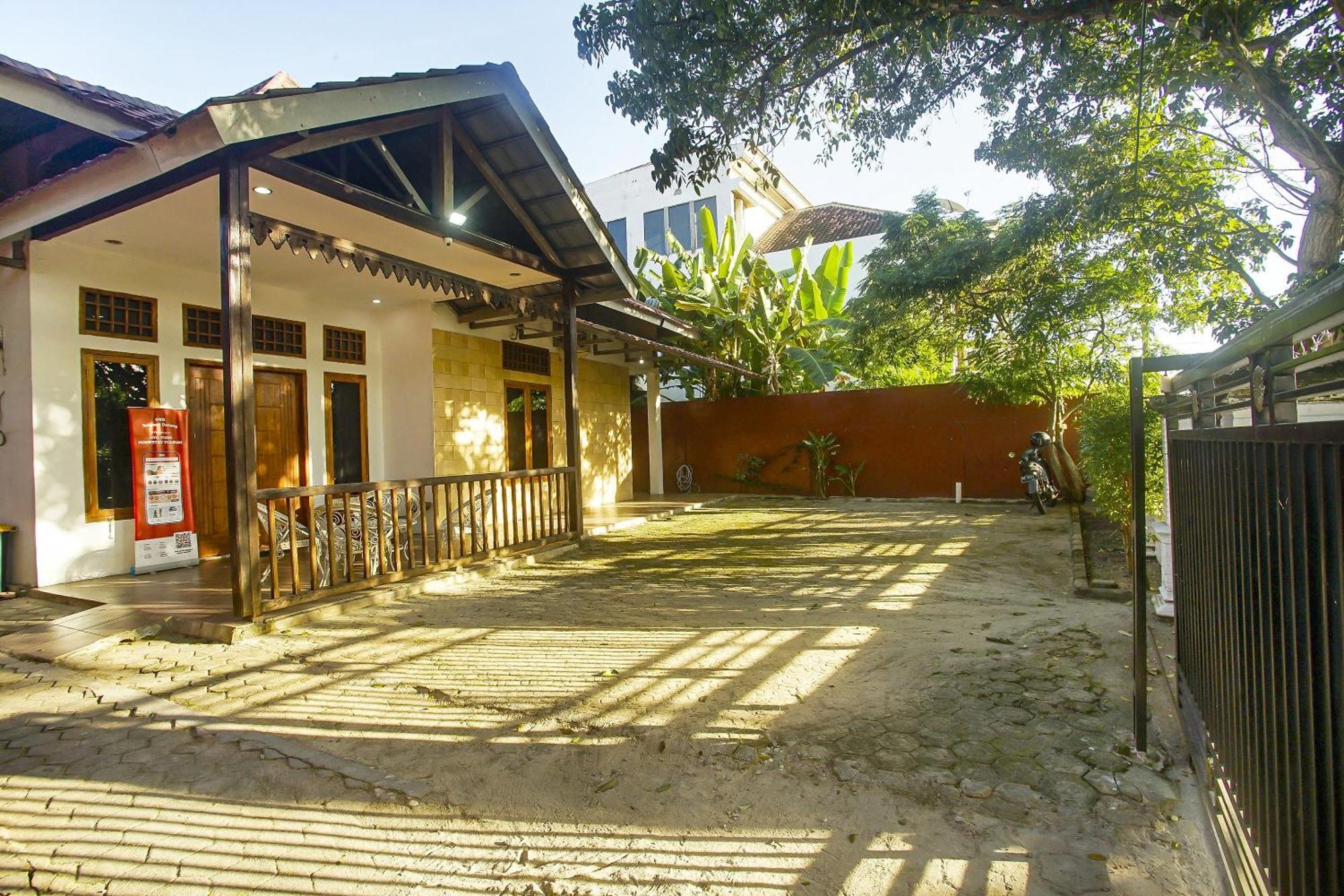 Oyo 91055 Syariah 2* Bandar Lampung
